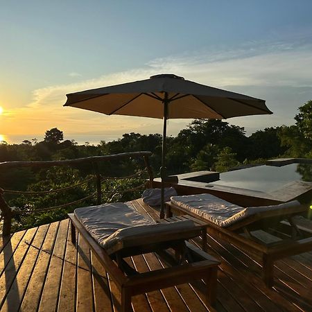 Nakabalo Guesthouse & Restaurant 锡基霍尔 外观 照片