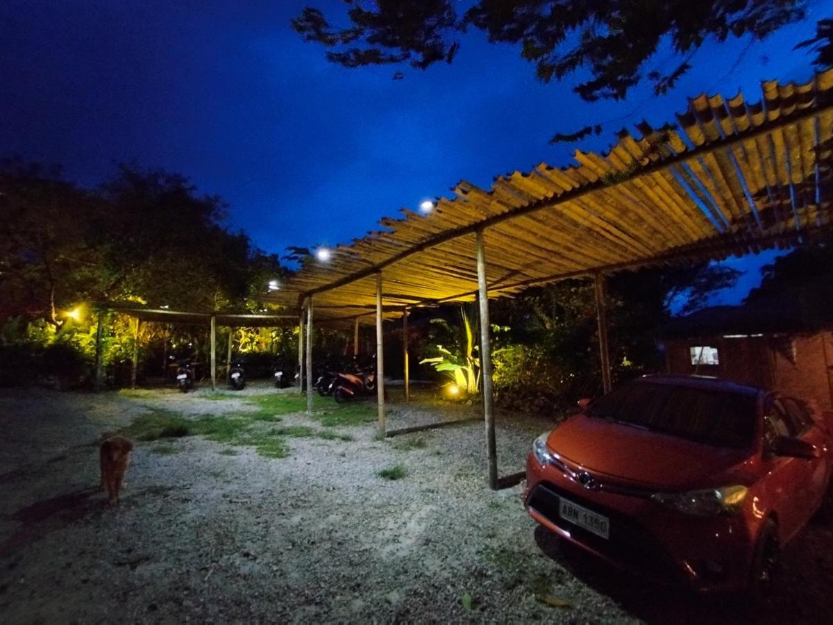 Nakabalo Guesthouse & Restaurant 锡基霍尔 外观 照片