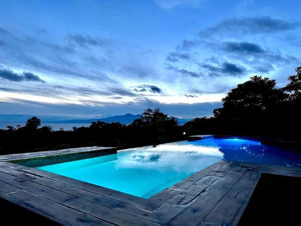 Nakabalo Guesthouse & Restaurant 锡基霍尔 外观 照片