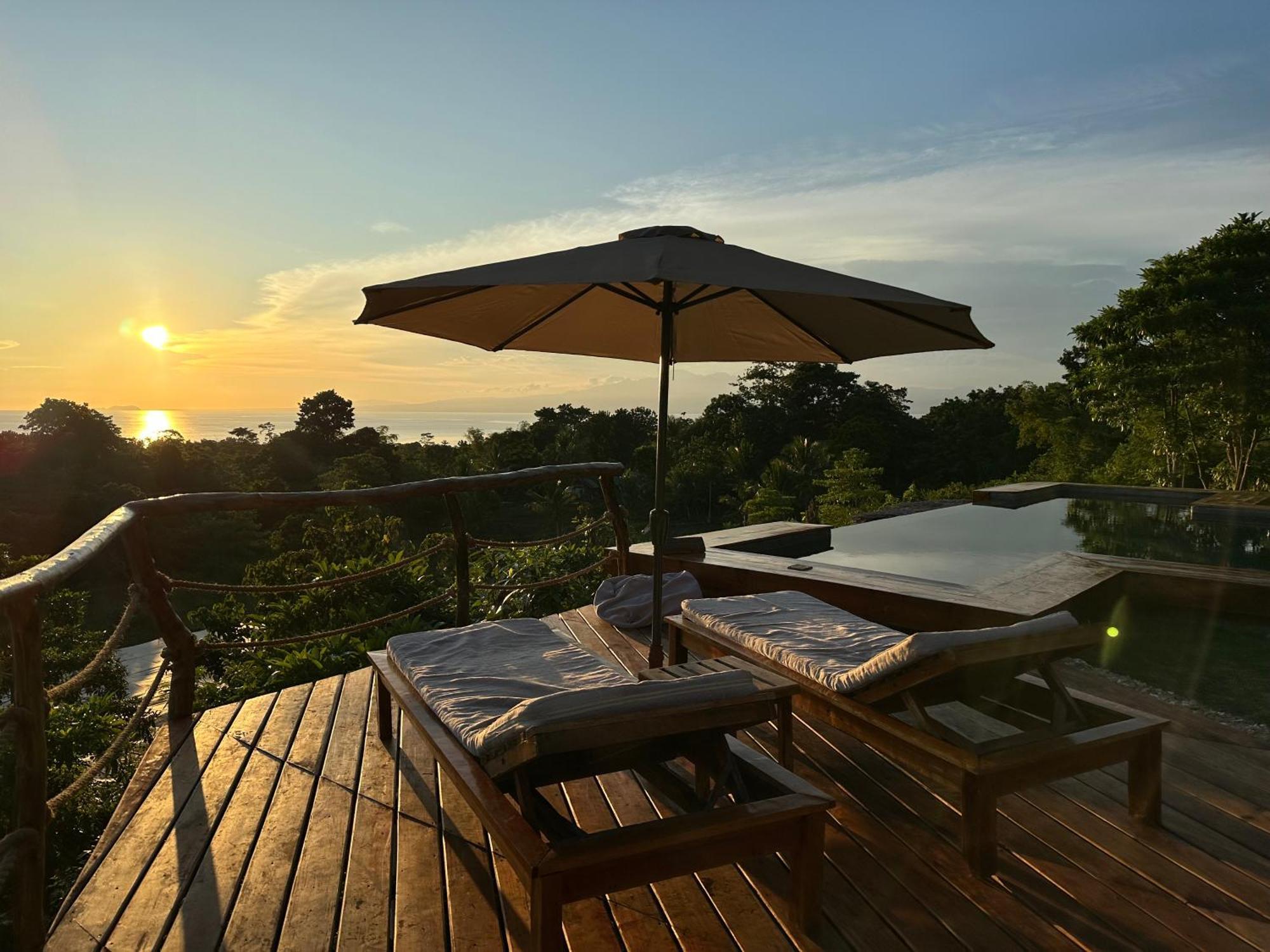 Nakabalo Guesthouse & Restaurant 锡基霍尔 外观 照片